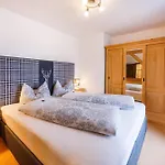 Apartment Gaestehaus Wolfgang Chiemsee -1-